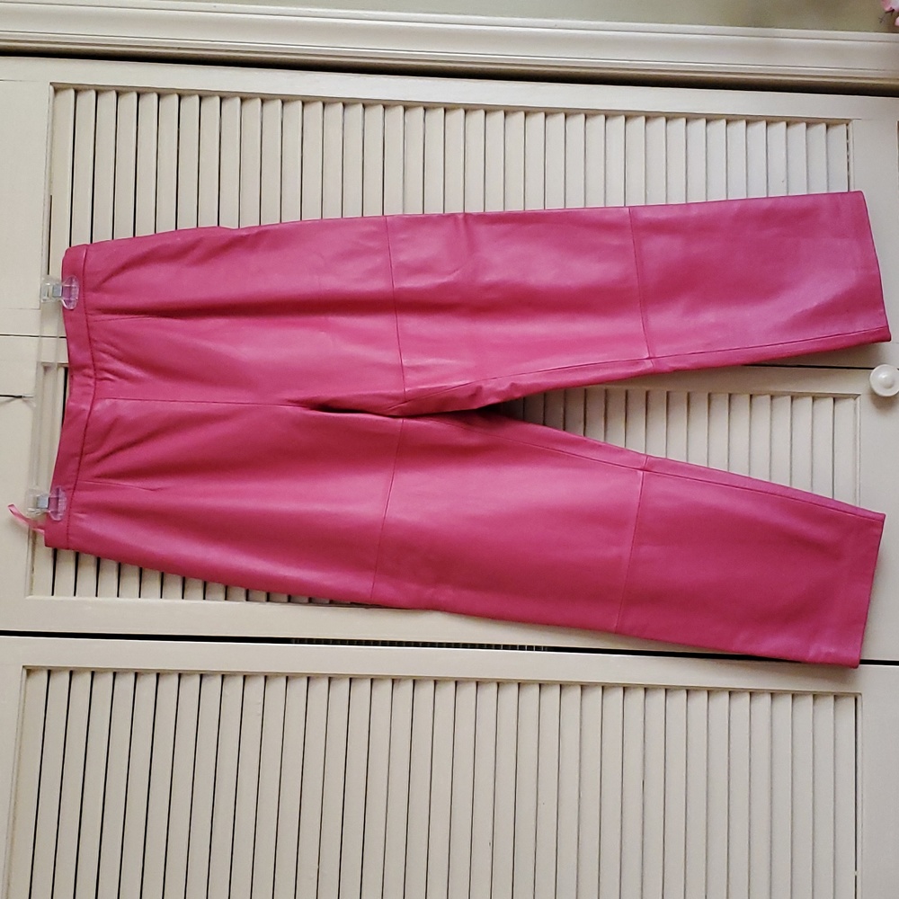 BRAND NEW LAMBS LEATHER PANTS.